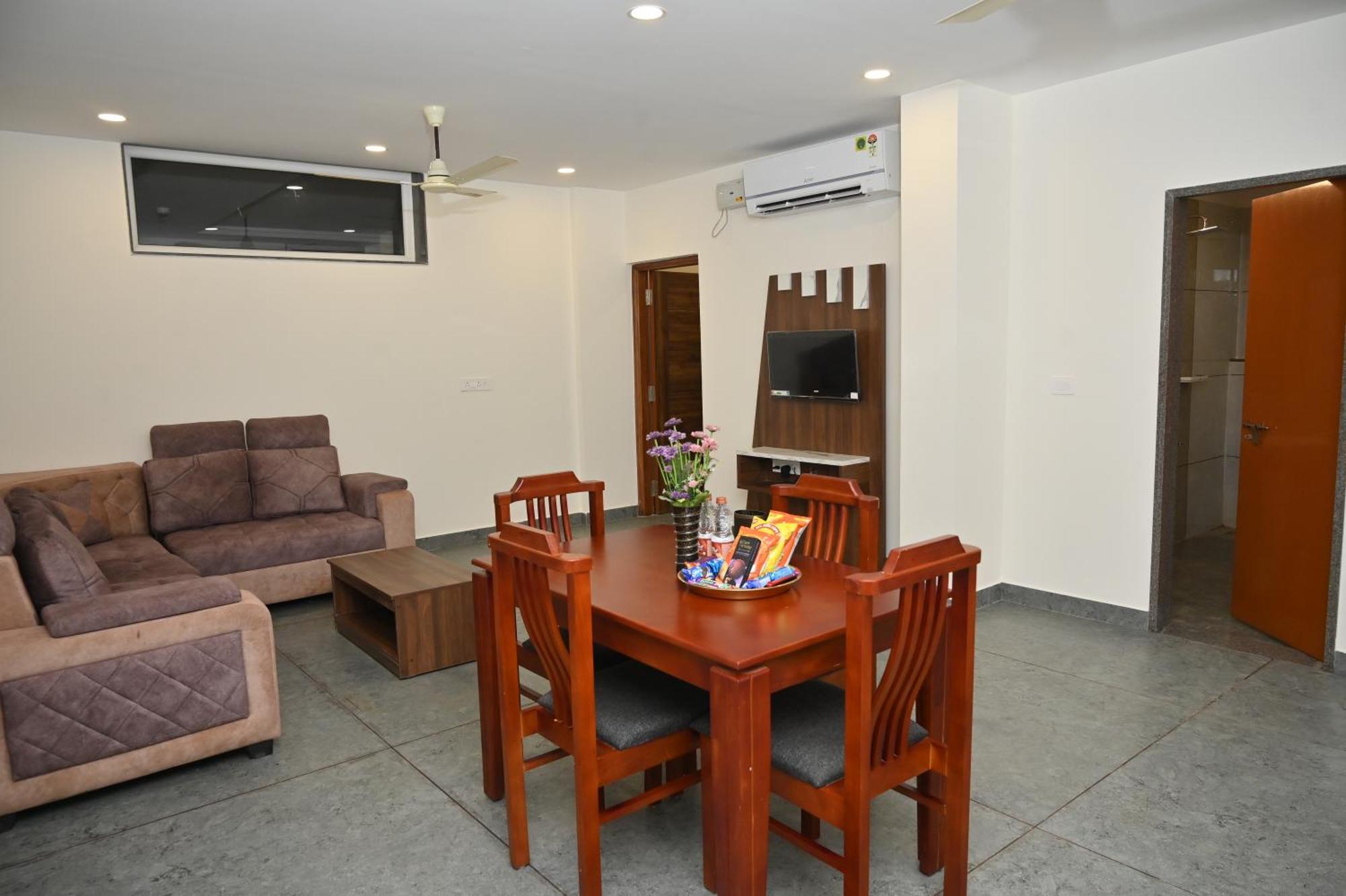 Hotel Shri Devi Comforts Inn Bhatkal Exterior photo